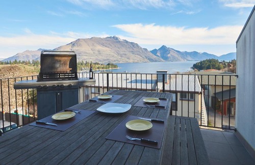 Queenstown Apartment | Ridge View Apartment - Queenstown Apartment