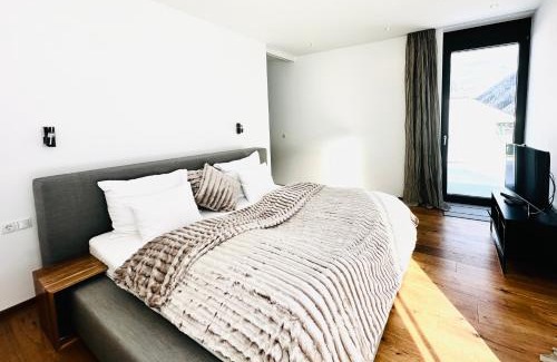 Kappl Apartment | Schooren des Alpes Luxury Penthouses & Apartments with SPA & Pools close Ischgl