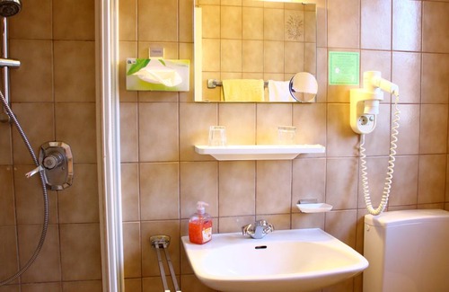 Hohenberg a.d.Eger Other | Shared room ∙ 4 guests