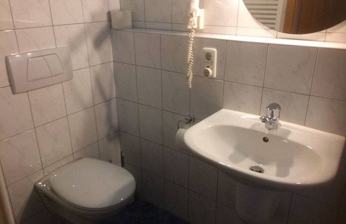 Frasdorf Other | Shared room ∙ 3 guests