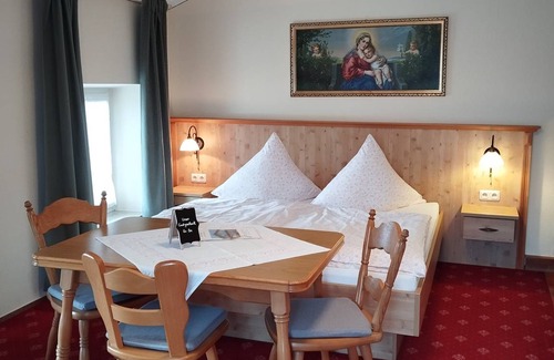 Grabenstatt Other | Shared room ∙ 3 guests