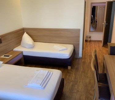 Oberhausen-Sud Hostel | Slamba Hostel
