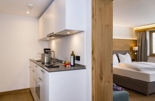Seefeld Pedestrian Zone Apartment | Standard Plus Apartment - Tyrolean Wine Bar