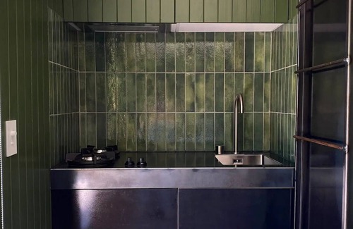 Closeburn Cabin | The Box Car (Outdoor Private Bath)
