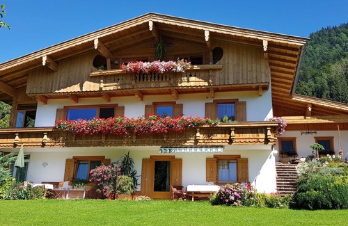 Walchsee Apartment | Tirol 1 - House Schindlauer
