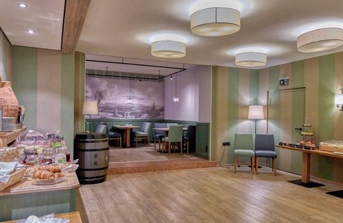 Oberammergau House | Triple Room - Hotel Wittelsbach