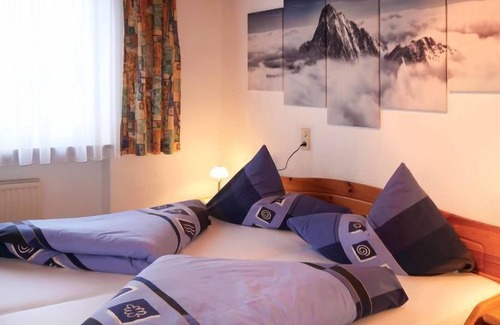 Plangeross House | Vacation home Daheim (PZT385) in Sankt Leonhard im Pitztal - 25 persons, 10 bedrooms