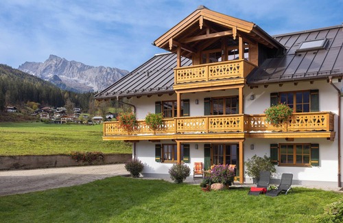 Oberschonau Apartment | Vacation apartment Bergulme, 1 - 4 persons, 89 sqm, 2 separate bedrooms, kitchen, living room, balcony