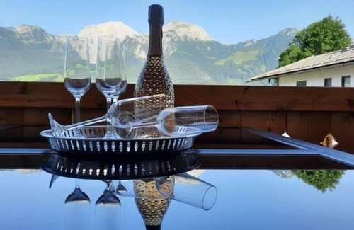 Oberschonau Apartment | Vacation apartment Bergulme, 1 - 4 persons, 89 sqm, 2 separate bedrooms, kitchen, living room, balcony