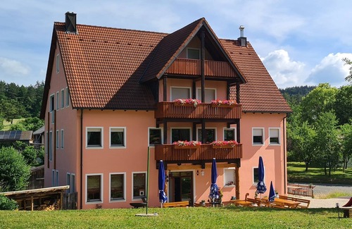 Pottenstein Cottage | Vacation apartment 1 - Gasthaus Zum Schneider
