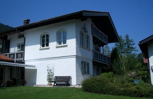 Reit im Winkl Apartment | Vacation apartment, approx. 59 sqm with sunny terrace