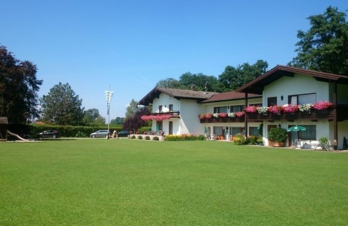 Uebersee Apartment | Vacation apartment Chiemsee, 65sqm, terrace, 1-5 persons