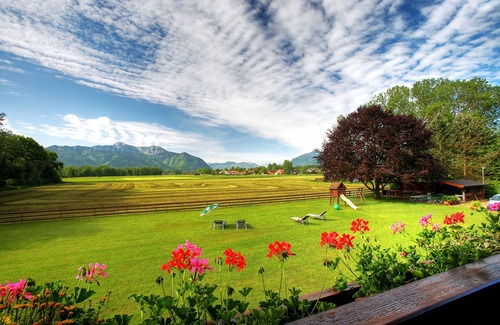 Uebersee Apartment | Vacation apartment Chiemsee, 65sqm, terrace, 1-5 persons