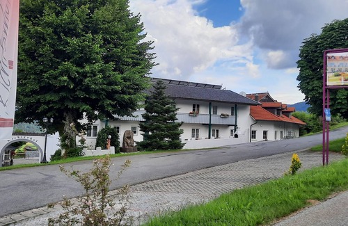 Kollnburg Apartment | Vacation apartment for 8 people - Bavarian Forest - incl. wellness