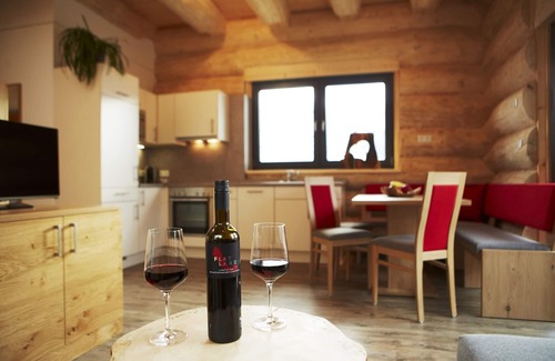 Ladis Ski Chalet | Wooden chalet with terrace