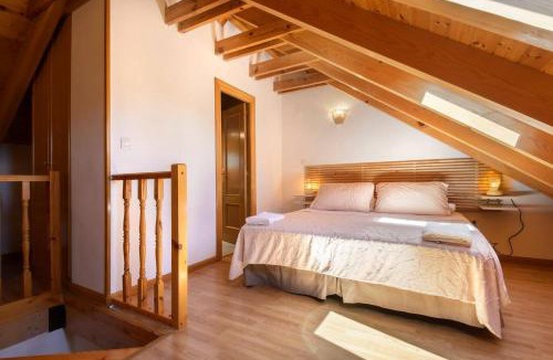 Biescas Apartment | Ático abuhardillado l Céntrico l Garaje l Trastero