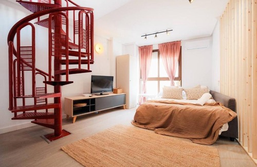 San Pablo Apartment | Ático Cierzo | Nuevo Duplex Terraza | WiFi | 1 BR
