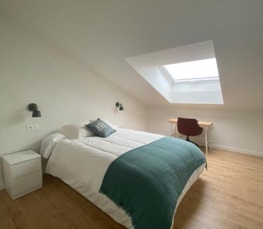 Llanes Apartment | Ático nuevo con gran terraza y piscina en Llanes