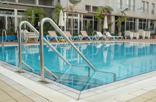 Sardina Apartment | ÁTICO "TURQUESA BEACH" CON PISCINA, TERRAZA y BARBACOA