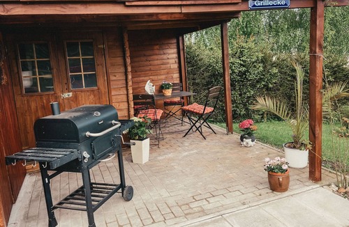 Mariendorf Apartment | Überdachte Terrasse by Interhome