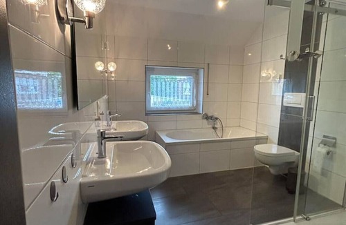 Ibbenbueren Apartment | 0107 I XXL I 160m2 I Kamin I