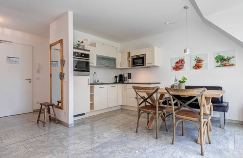 Balm Apartment | 05 Residence at Lake Balmer - BS 30 - Residence at Lake Balmer - BS 30