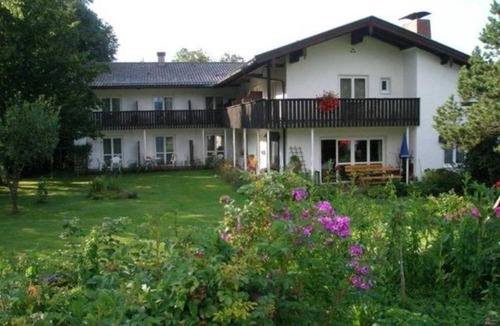 Fischhausen Bed & Breakfast | 06 Apartment 2-3 persons with balcony - Haus Seegarten, Baart