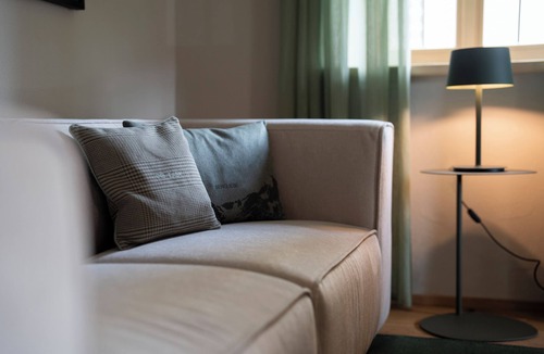Schleching Apartment | 06 Vroni, 110 sqm, 3 bedrooms, balcony, sauna, Swedish stove