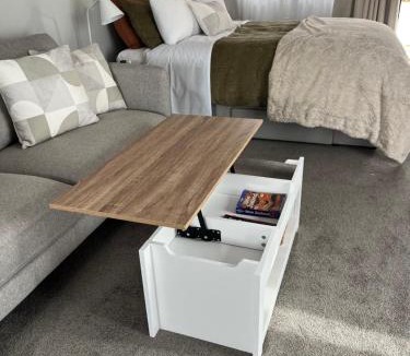 Glenorchy Apartment | #1 Glenorchy Alpine DELUXE Suite