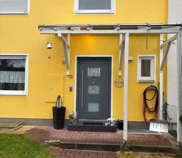 Munchen District House | 1 Privatzimmer möbliert gut ausgestattet und gute Anbindung Bus Bahn