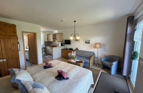 Gross Zicker Bed & Breakfast | 1-room apartment no. 01 with terrace - Pension Ritter - in a quiet location of
