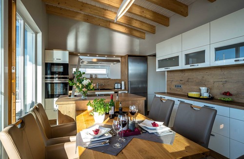 Kroeslin Boat Rental | 10. floating houses (105 m²) Triton with sauna - Floating House Triton with fireplace