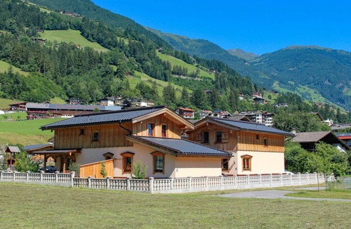 Schwendau Other | 100 m² Accommodation ∙ 5 bedrooms ∙ 10 guests