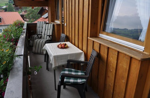 Vorderhindelang Apartment | 100 m² Apartment ∙ 2 bedrooms ∙ 4 guests