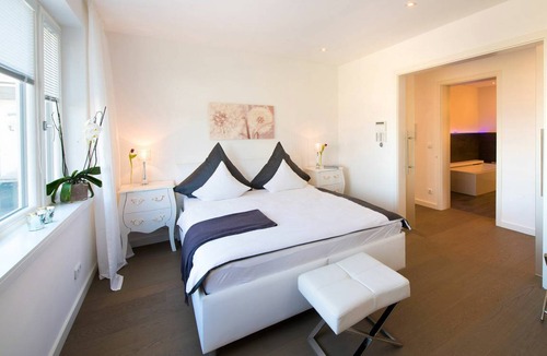 Schauenstein Apartment | 100 m² Apartment ∙ 1 bedroom ∙ 4 guests