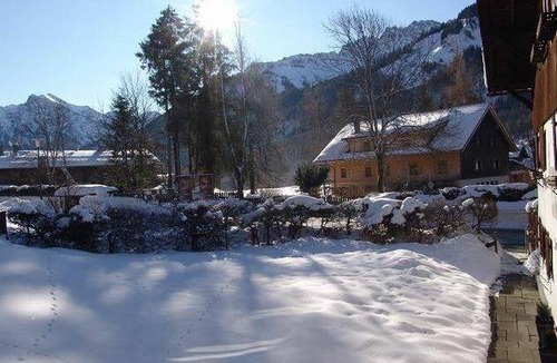 Hinterstein Apartment | 100 m² Apartment ∙ 2 bedrooms ∙ 6 guests