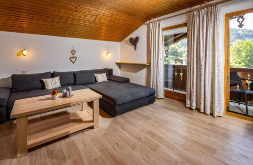 Oberau Apartment | 100 m² Apartment ∙ 2 bedrooms ∙ 4 guests