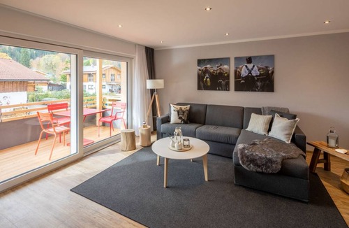 Heitlern Apartment | 100 m² Apartment ∙ 2 bedrooms ∙ 4 guests