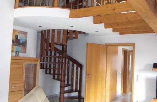 Munchen District Apartment | 100 m² Apartment ∙ 2 bedrooms ∙ 5 guests