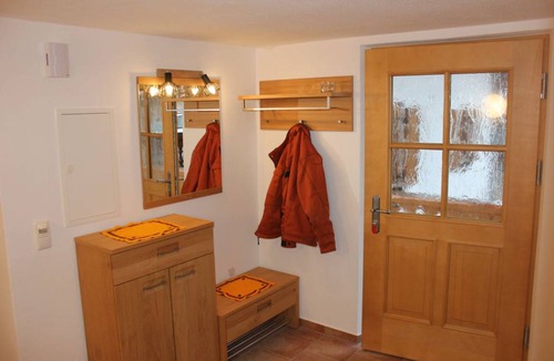 Teisendorf Apartment | 100 m² Apartment ∙ 2 bedrooms ∙ 6 guests