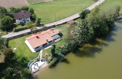 Babensham House | 100 m² House ∙ 3 bedrooms ∙ 7 guests