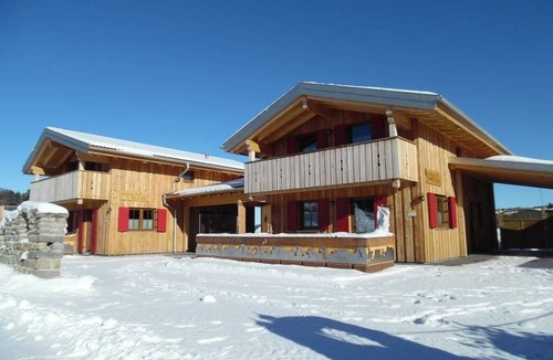 Eisenberg House | 100 m² House ∙ 3 bedrooms ∙ 6 guests