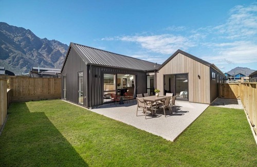Kawarau Falls House | 100 m² House ∙ 3 bedrooms ∙ 6 guests
