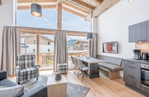 Seefeld in Tirol Apartment | 100 m² Serviced apartment ∙ 3 bedrooms ∙ 15 guests