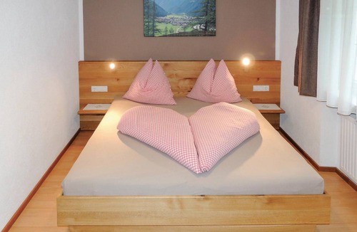Pfunds Apartment | 110 m² Apartment ∙ 3 bedrooms ∙ 6 guests
