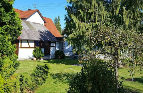 Guenzburg House | 110 m² House ∙ 2 bedrooms ∙ 6 guests
