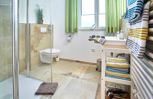 Riedenburg House | 115 m² House ∙ 4 bedrooms ∙ 7 guests