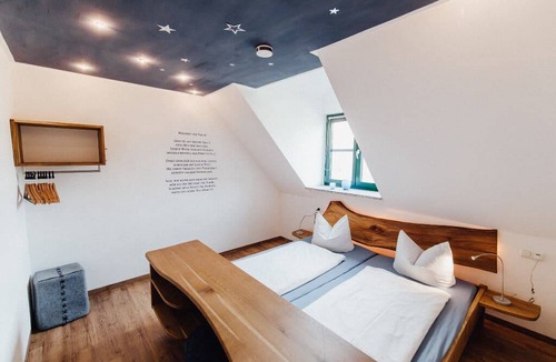 Schwarzach b. Nabburg Apartment | 117 m² Apartment ∙ 3 bedrooms ∙ 9 guests