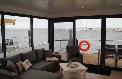 Kroeslin Boat Rental | 12. Hausboot Float & Load I 50 m² - Hausboot Float & Load I