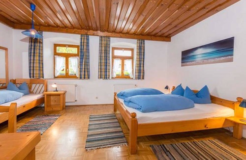 Eschlkam Apartment | 120 m² Apartment ∙ 3 bedrooms ∙ 7 guests